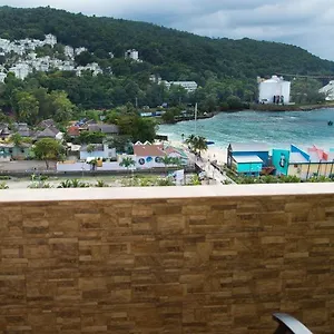 Apartment The Penthouse At Turtle Towers, Ocho Rios